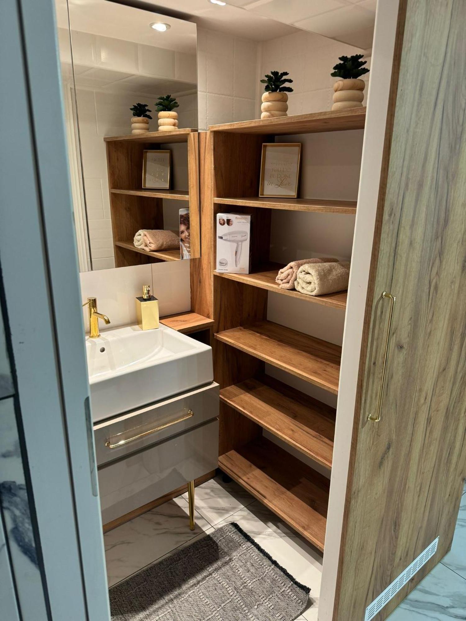 Apartament Lena แชมิตช์ ภายนอก รูปภาพ