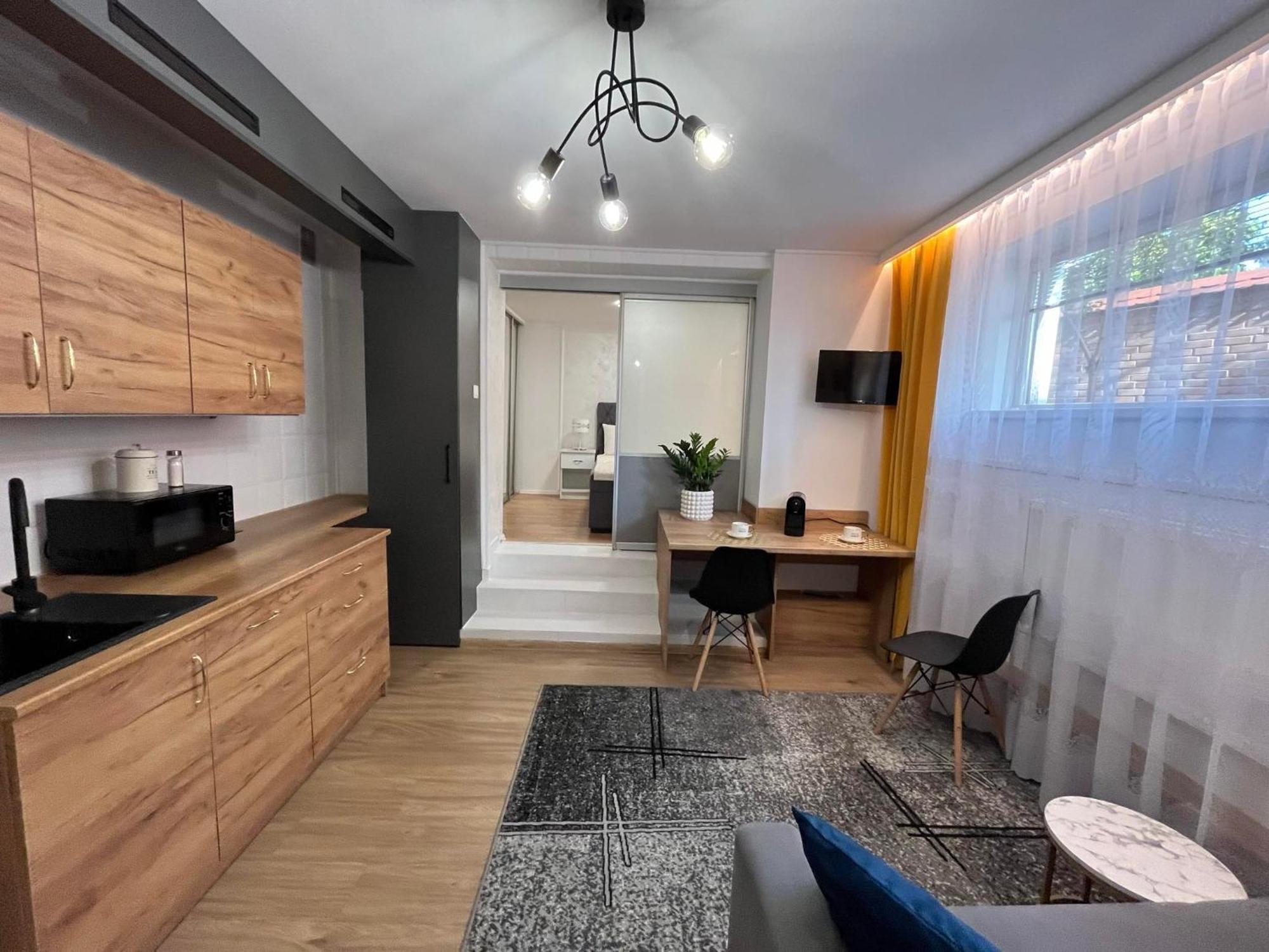 Apartament Lena แชมิตช์ ภายนอก รูปภาพ