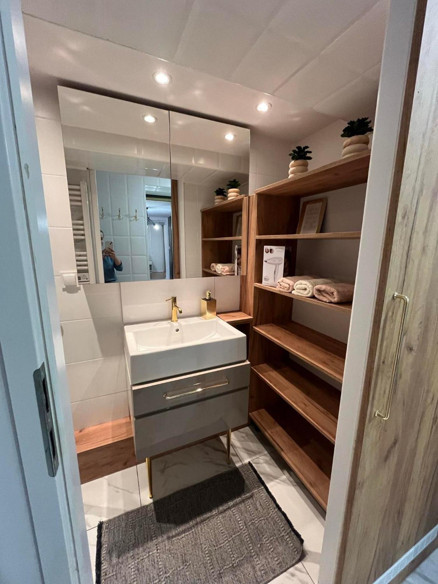 Apartament Lena แชมิตช์ ภายนอก รูปภาพ